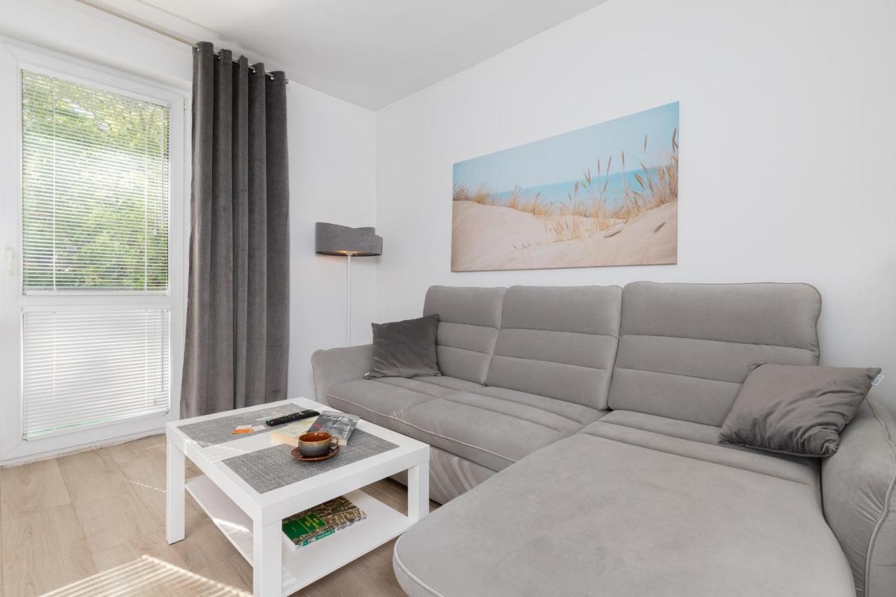 Gdanska Two-Bedroom Apartment Brzezno Beach By Noclegi Renters المظهر الخارجي الصورة
