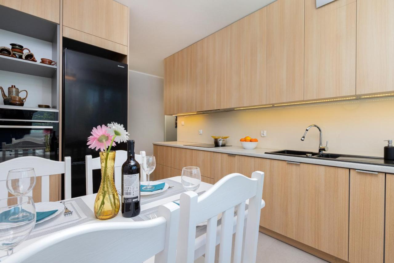 Gdanska Two-Bedroom Apartment Brzezno Beach By Noclegi Renters المظهر الخارجي الصورة
