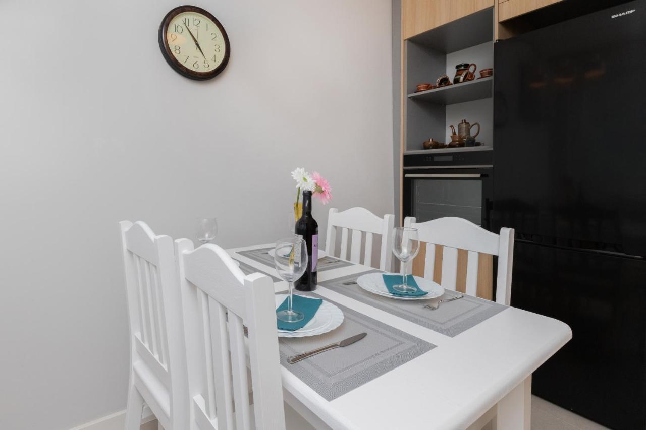 Gdanska Two-Bedroom Apartment Brzezno Beach By Noclegi Renters المظهر الخارجي الصورة
